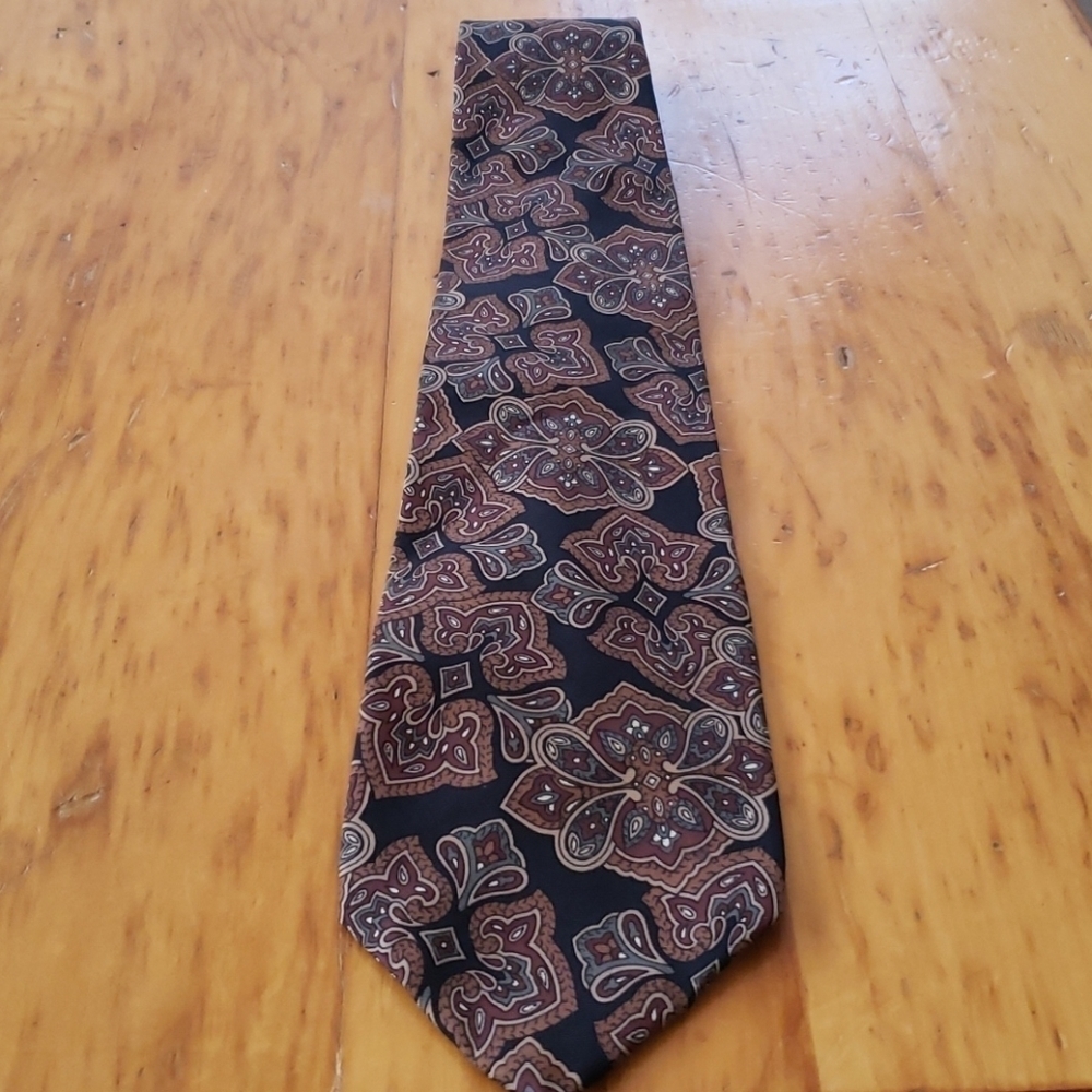 MEN'S necktie